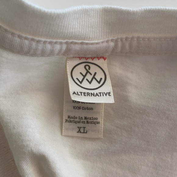 Bone White S/S Vintage Fitted Tee by Alternative Apparel - Men’s Size XL - Picture 5 of 6